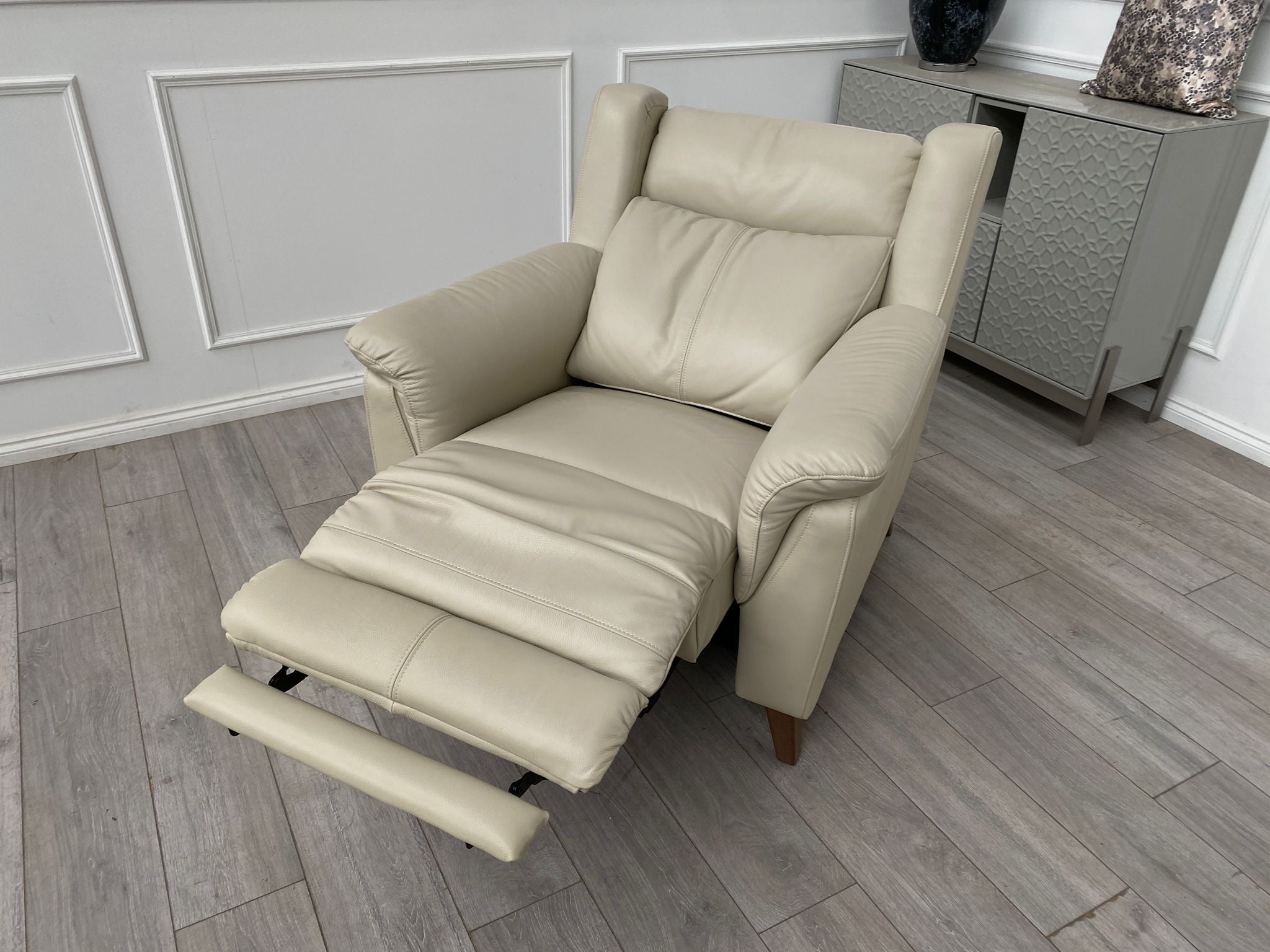 Cream/Ivory Leather Power Recliner Armchair