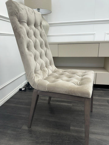 FV Palazzo Capitonne Buttoned Wooden Legs Dining Chair (Choose Quantity)0