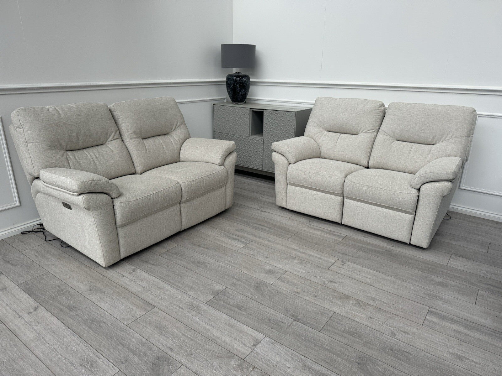 G Plan Seattle Cream Fabric 2+2 Seater Power Recliner Sofa Set0