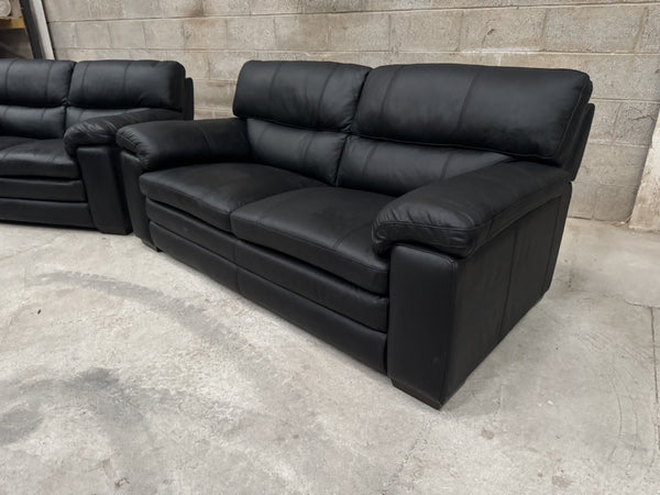 Furniture Village Cozee Black Leather Standard 3 & 2 Seater Sofa Set12