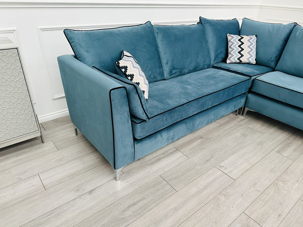 BRAND NEW Santorini Teal Velvet Corner Sofa - Fast Delivery!7