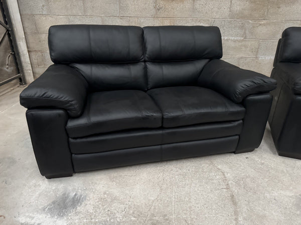 Furniture Village Cozee Black Leather Standard 3 & 2 Seater Sofa Set11