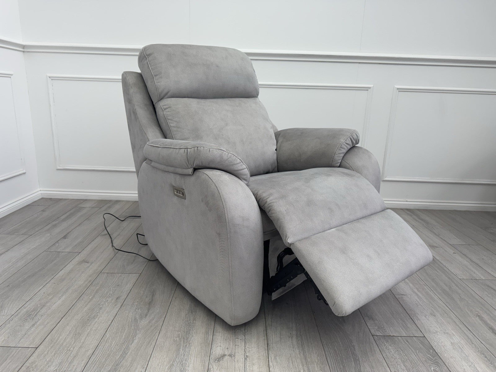 G Plan Kingsbury Power Recliner Armchair Grey Stingray Fabric RRP £24250