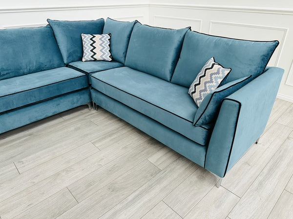BRAND NEW Santorini Teal Velvet Corner Sofa - Fast Delivery!5