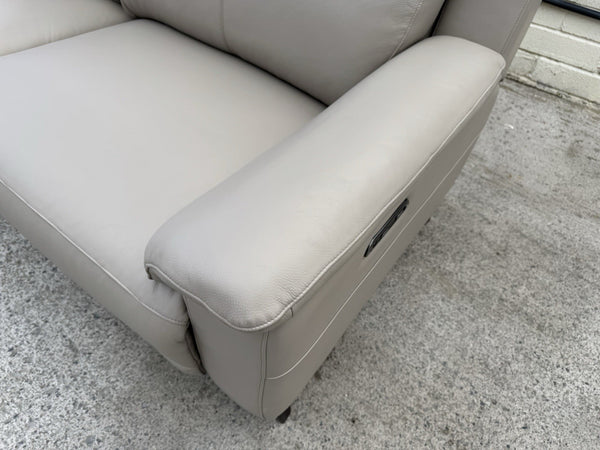 LA-Z-BOY BELLA LEATHER POWER RECLINER 3 SEATER SOFA - LATTE - RRP £23502