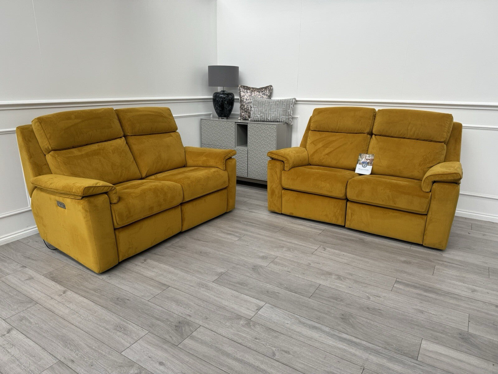 G Plan Thornbury/Harper 2+2 Seater Sofa Set Power Recliner Mustard RRP £75900
