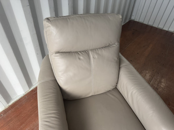 Furniture Village Petit Light Grey Leather Power Recliner Armchair 12