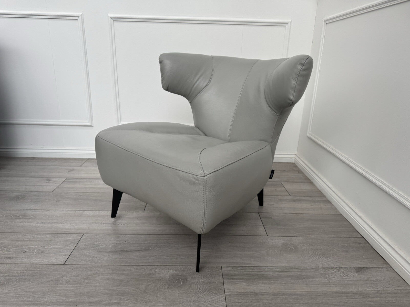 Fabbrica Accent Chair Grey Genuine Leather0