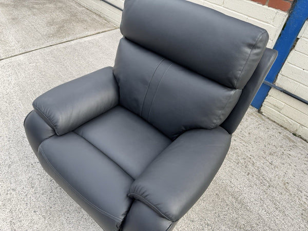 LA-Z-BOY WINCHESTER LEATHER MANUAL RECLINER ARMCHAIR - Black13