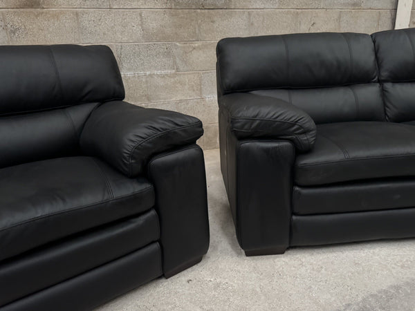 Furniture Village Cozee Black Leather Standard 3 & 2 Seater Sofa Set7