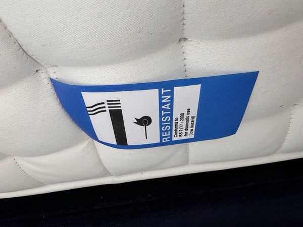 Furniture Village Sanctum Nature 2000 2 Drawer Divan Set Bases + 4ft 6 Mattress6