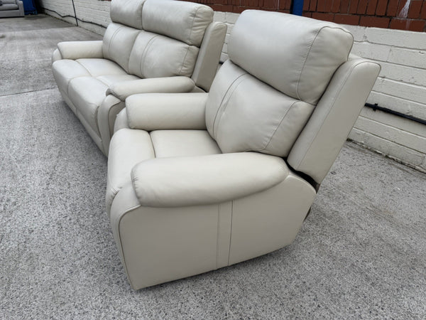 LA-Z-BOY WINCHESTER LEATHER POWER RECLINER 3 SEATER SOFA & ARMCHAIR SET - Cream10