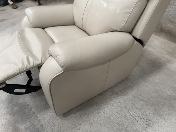Lazyboy  WINCHESTER Manual Recliner Armchair Sofa  in Cream Leather 12