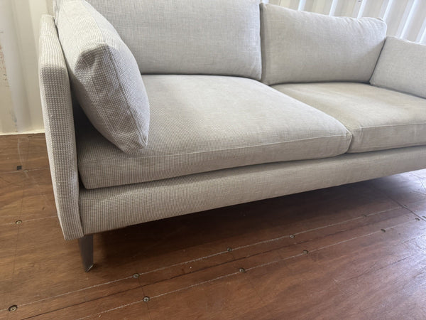 Duresta Soho Grand 3 Seater Sofa in Grey Fabric 14