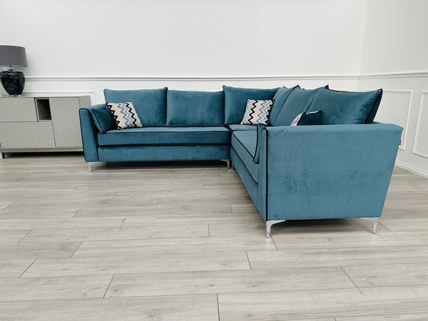 BRAND NEW Santorini Teal Velvet Corner Sofa - Fast Delivery!4