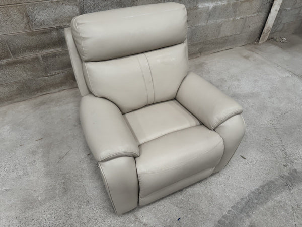 Lazyboy  WINCHESTER Manual Recliner Armchair Sofa  in Cream Leather 10