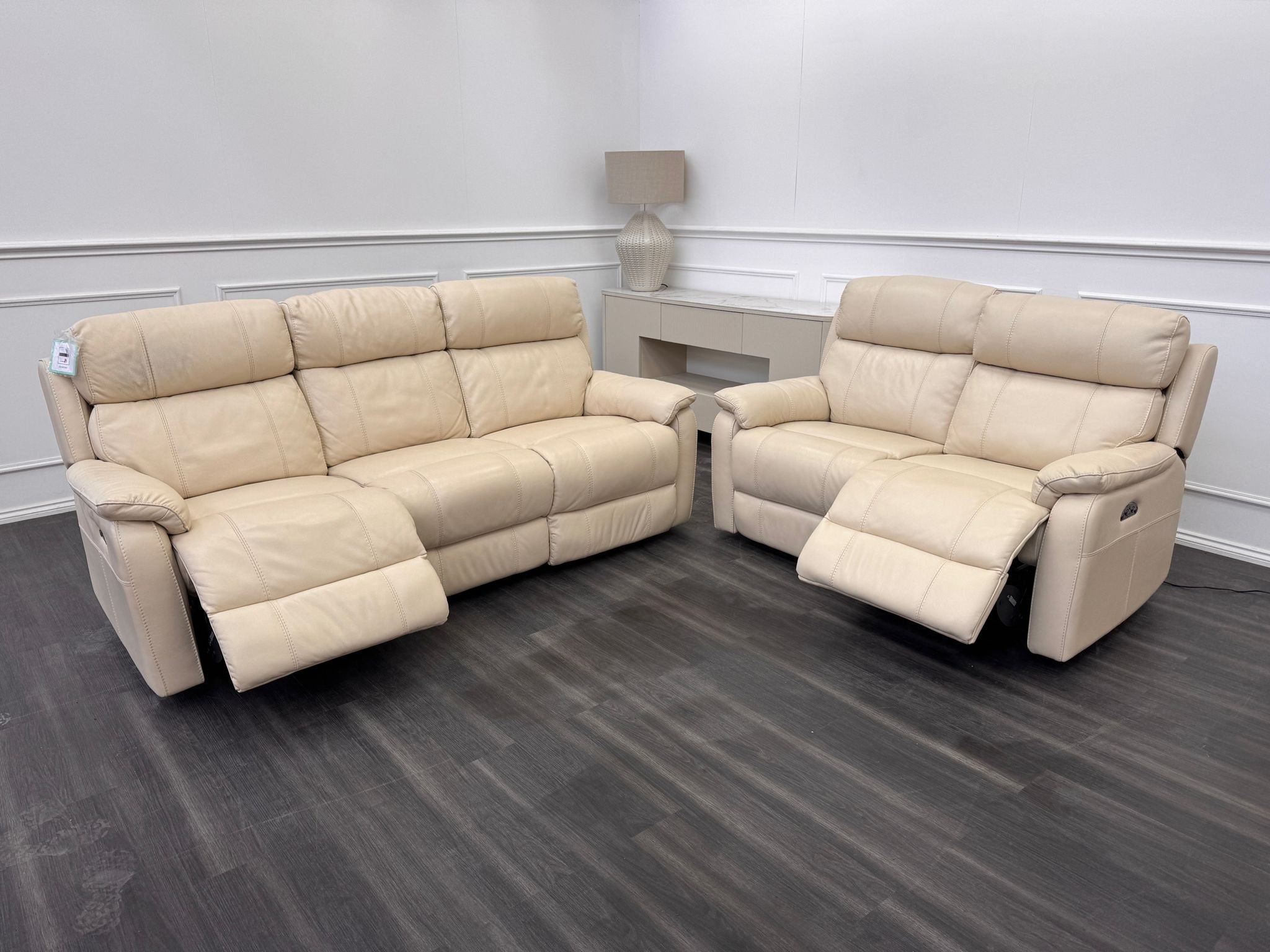 Komodo Relax Station 3 & 2 Seater Cream Leather Power Recliner Headrest Sofa Set