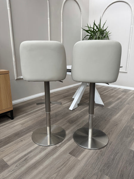 Avorio Grey Faux Leather Swivel Bar Stool Silver Pedestal High Chairs