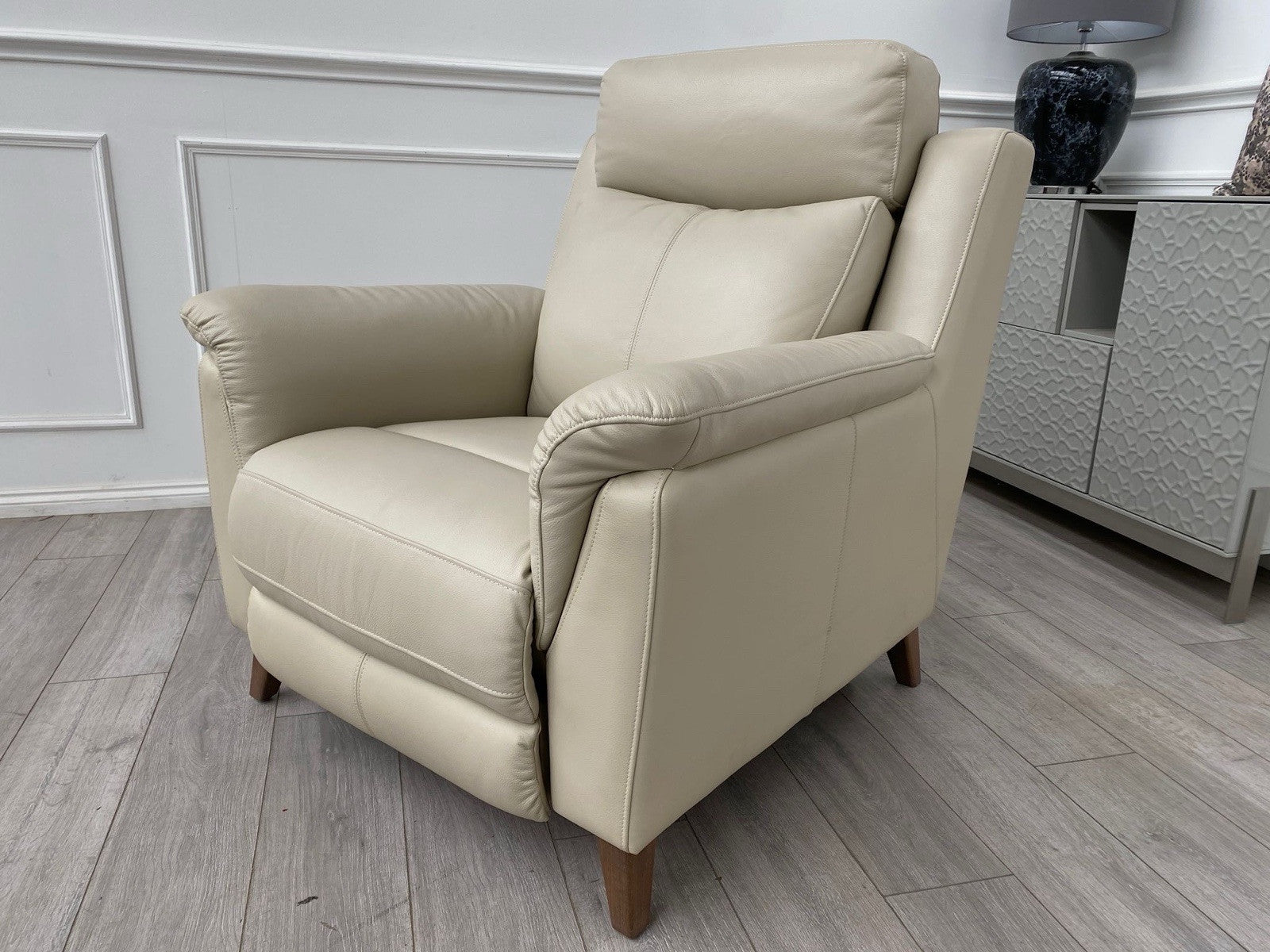 Fabb Furniture Cream/Ivory Leather Power Recliner Armchair0